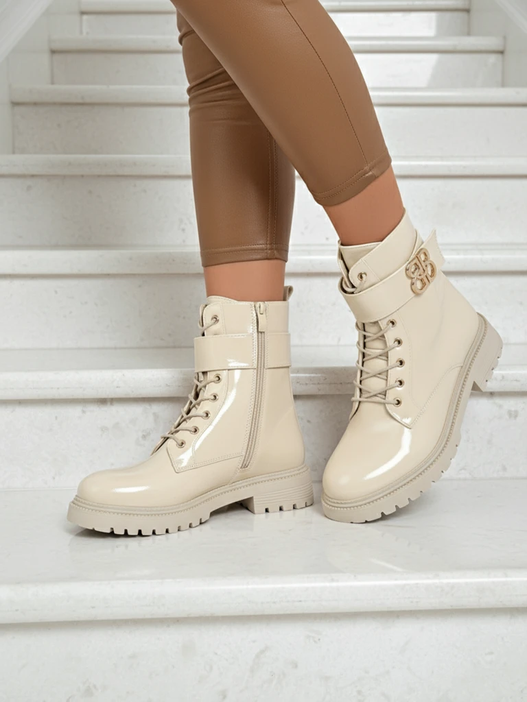 Бежови боти Ariadne от екологична кожа със цип, заоблен нос стилни