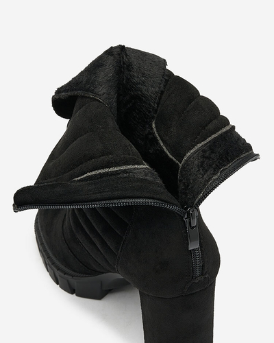 Royalfashion Черни дамски ботуши с изолация Sehhra