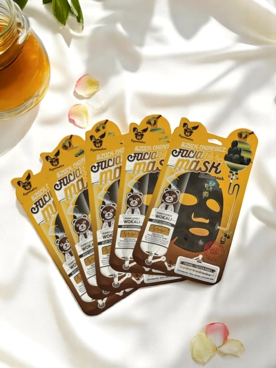 Медена маска за лице - хидратира, осветлява и тонизира