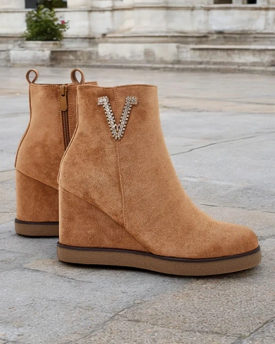 Royalfashion Дамски ботуши на токчета Nerias