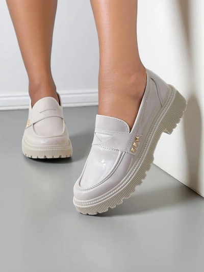 Royalfashion дамски лакови лофери Dunes