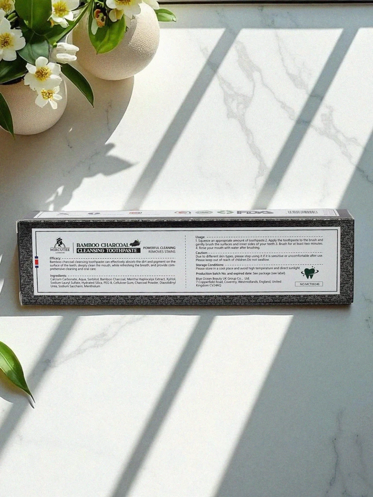 Mircutee Избелваща паста за зъби с бамбуков въглен