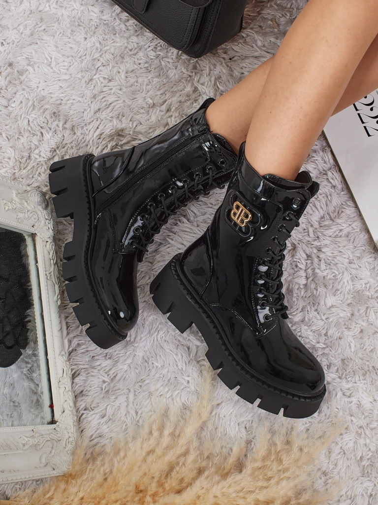 Royalfashion Дамски боти тип работнически Milloze