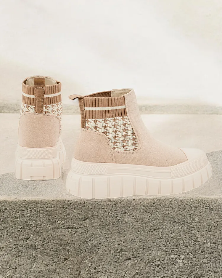 Дамски ботуши на прослойка Royalfashion Roniv