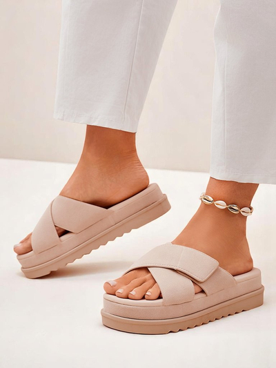 Royalfashion Дамски равни сандали Evre