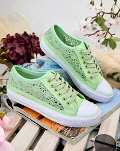 тъмнозелено