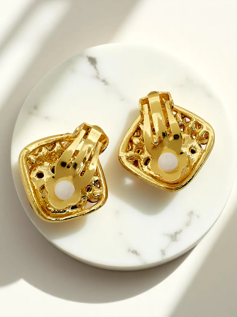 Royalfashion Дамски обеци с кристали и кубичен цирконий, тип клипс