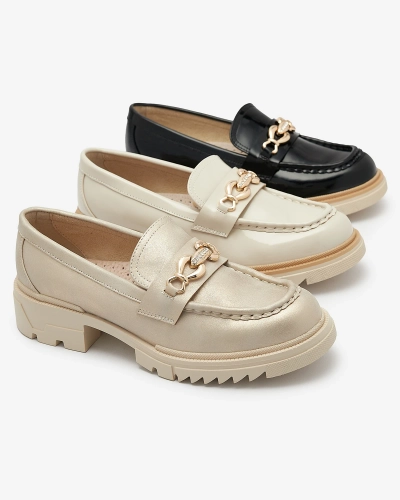 Бежови лакирани дамски мокасини с верижка Sotella - Обувки