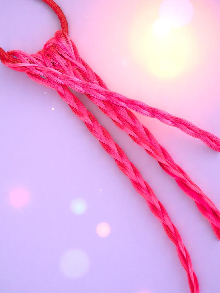 Royalfashion Прикрепящи се плитки на ластик