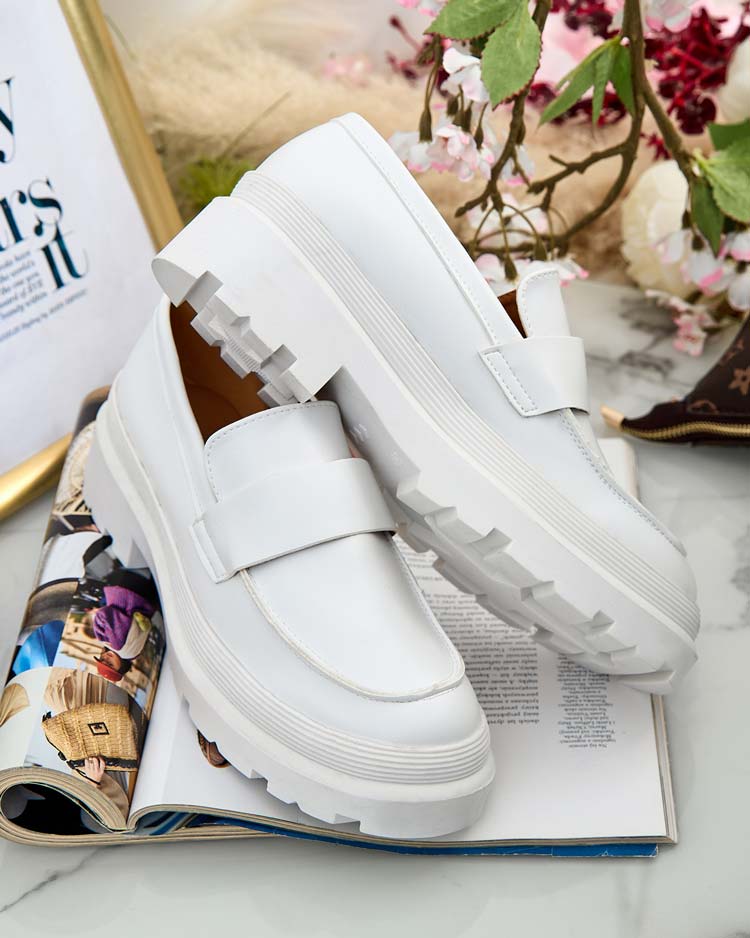 Дамски мокасини Aura бели на платформа - елегантни и удобни, еко кожа