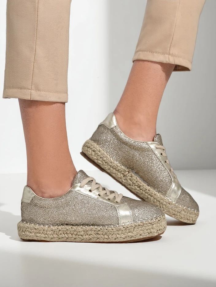 Обувки Royalfashion за жени с блестящи елементи Sercele