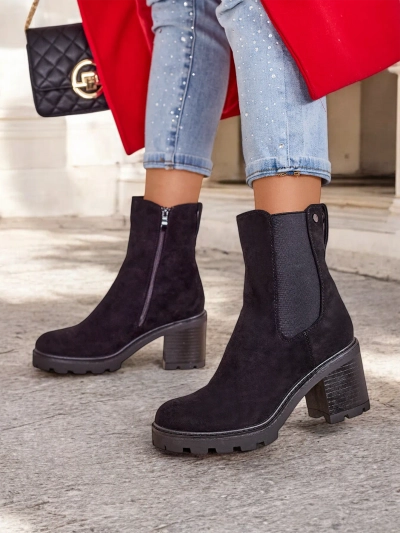 Ниски дамски ботуши от еко велур на Royalfashion на цена Weggis