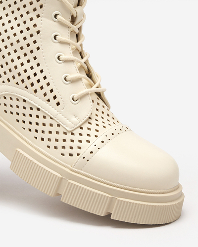 Ажурни бежови дамски боти с плосък ток Rolika - Обувки