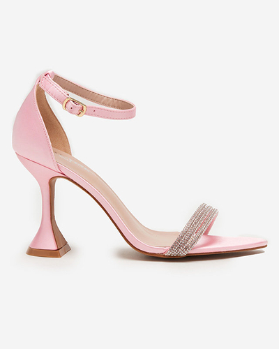 Różowe damskie sandałki na szpilce z ozdobnymi cyrkoniami Manestri - Obuwie