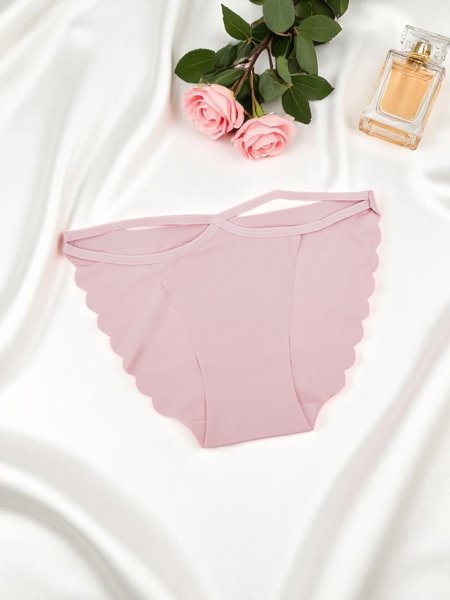 Royalfashion Дамски бикини с лазерно изрязване и декоративни презрамки Edge Chic