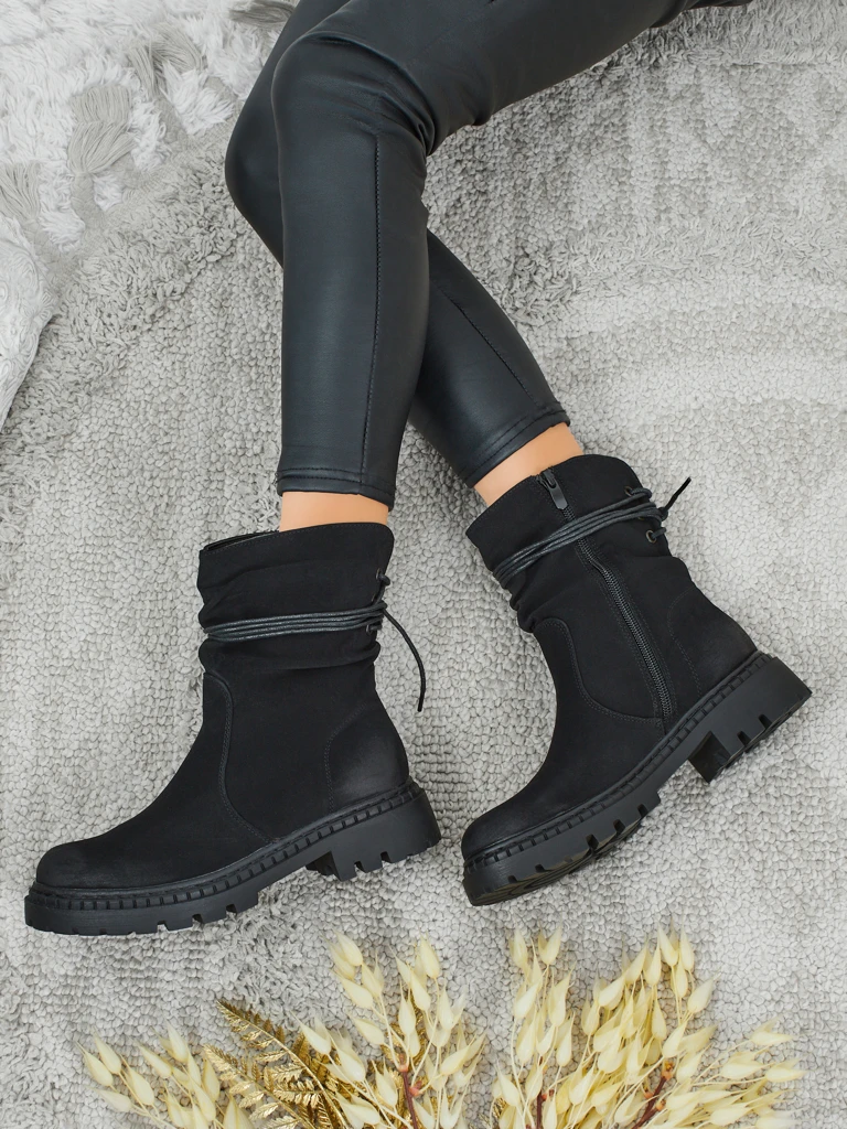 Матови дамски боти Lumira