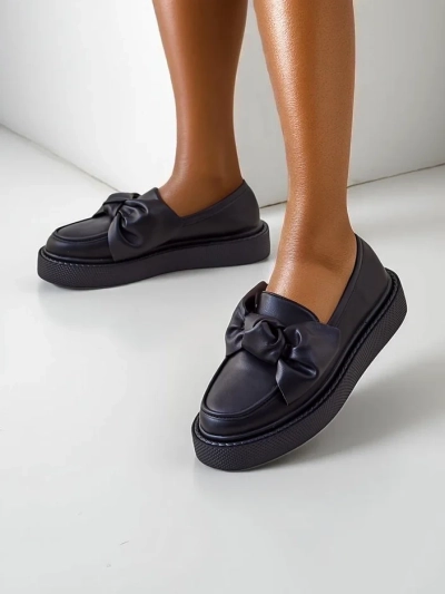 Royalfashion Елегантни дамски мокасини с панделка Ortto