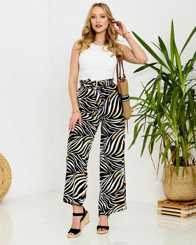 Дамски панталон палацо с шарка в черно - Облекло