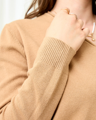 Royalfashion Дамски пуловер със сърцевидно деколте в каменен цвят