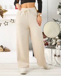 тъмнозелено