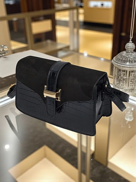 Лакирана малка дамска чанта от еко кожа Sable Mist