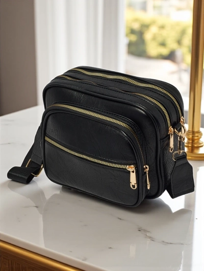 Малка дамска чанта от еко кожа Hidden Thorn