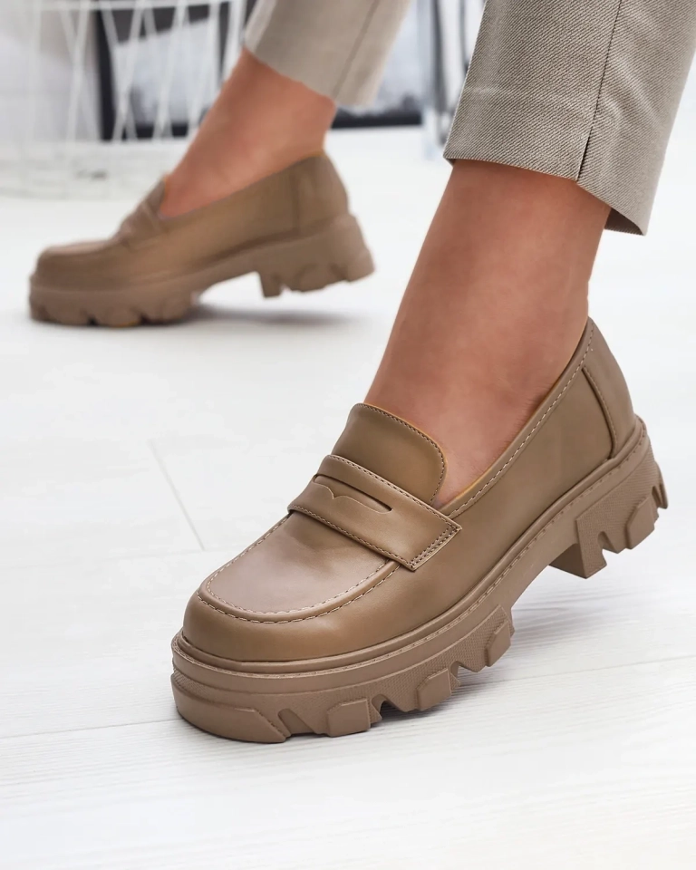 Дамски светлокафяви мокасини с масивна подметка Desika - Обувки