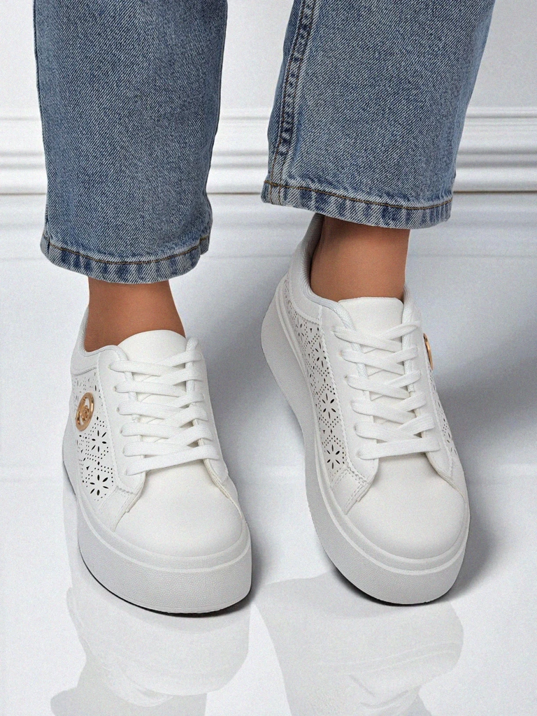 Дамски сникърси Aelia Royalfashion на платформа бели ажурни екрю