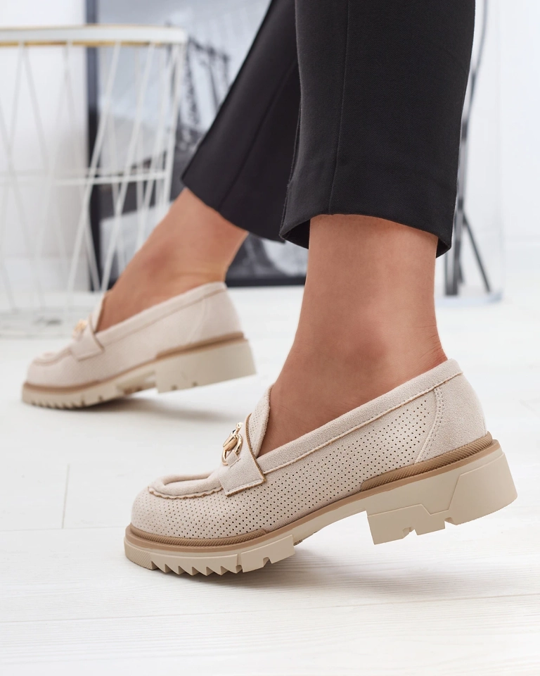 Кремави ажурни дамски мокасини с верижка Imerila - Обувки