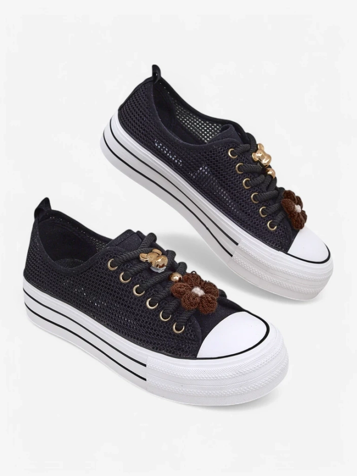 Royalfashion Женски перфорационни маратонки с декорации Osdo