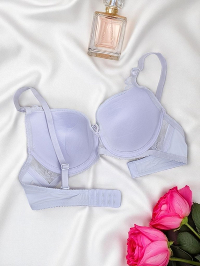 Royalfashion Дамски сутиен с подплънки от дантела Сутиен Bella