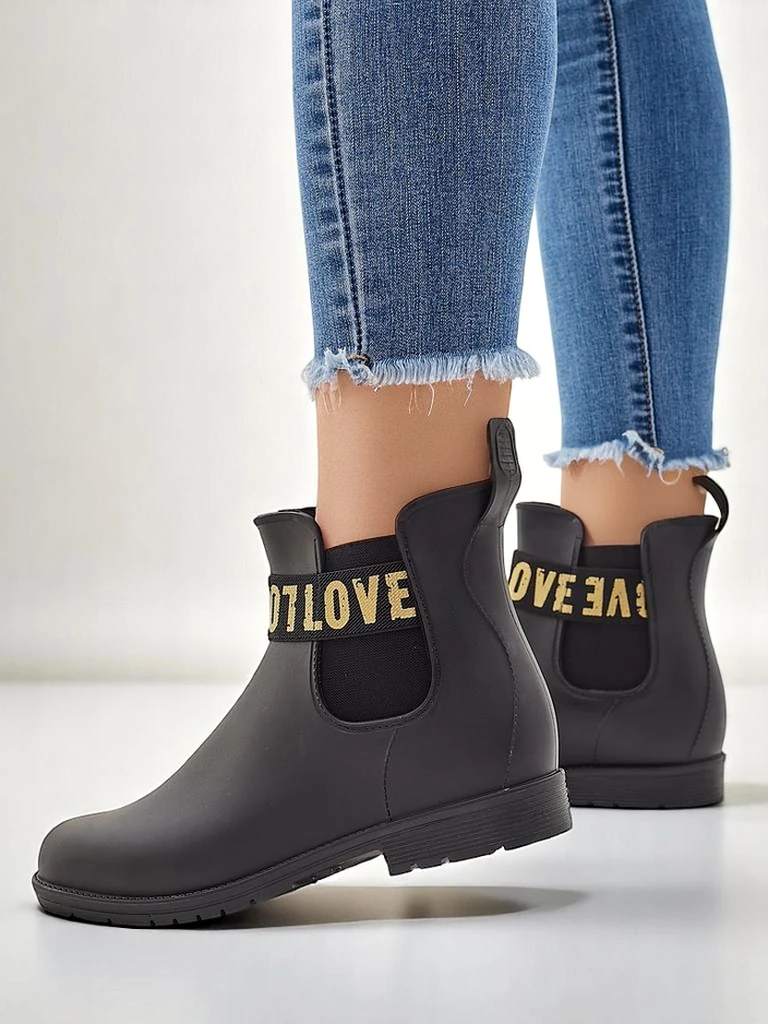 Дамски матови дъждовни ботуши Royalfashion с надпис Love Love