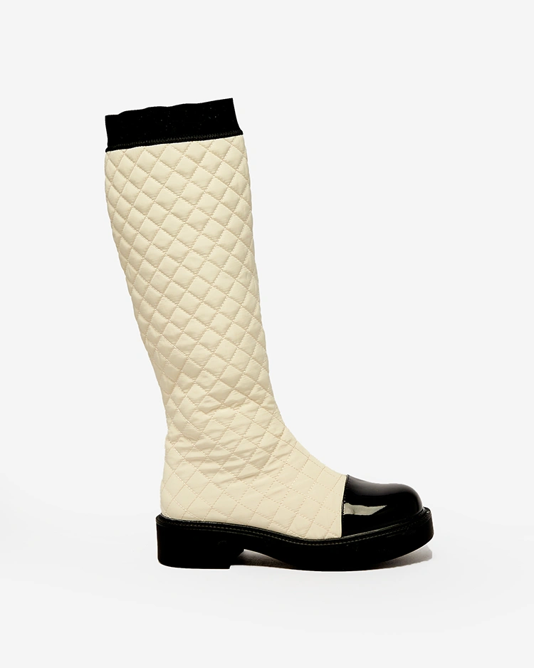 Royalfashion Бежови дамски ватирани ботуши Ataeb