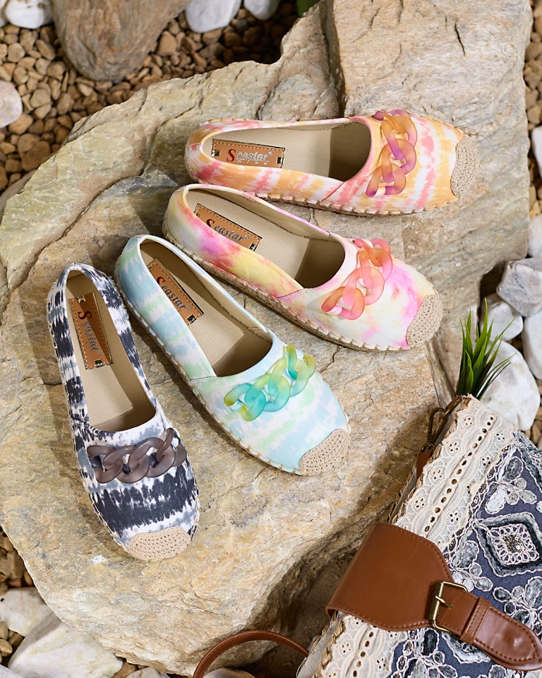 Royalfashion Черни дамски еспадрили с принт Serffio