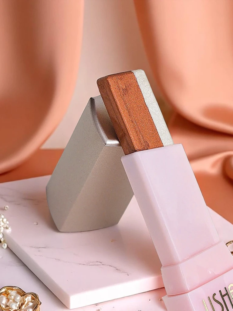 Блестящ стик сенки за очи Power of Harmony