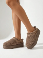 светлокафяв