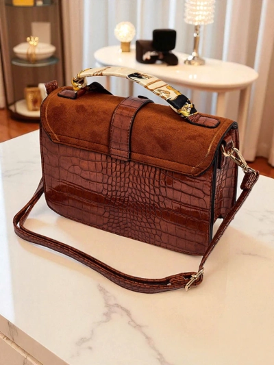 Aurelia Elegante Camel - Мини дамска чанта от велур и лак Venezia Classico