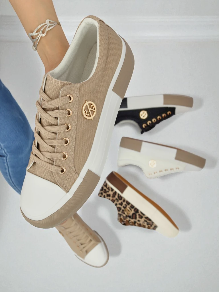 Бежови дамски кецове Aurelio Canvas