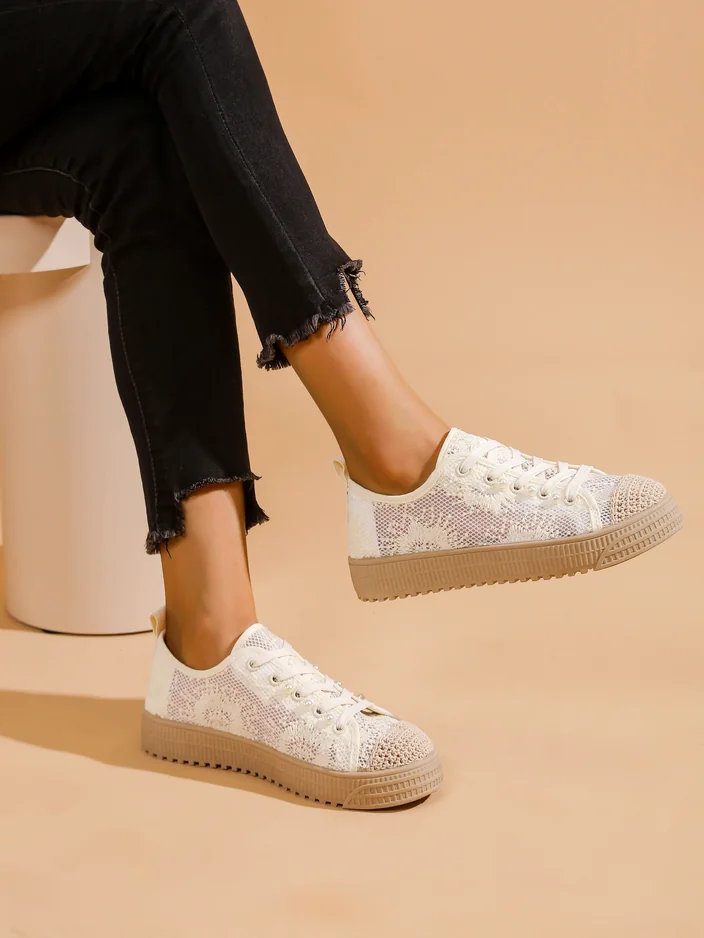 Royalfashion Женски маратонки с дантела и пайети Nille