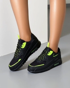 тъмнозелено || черен