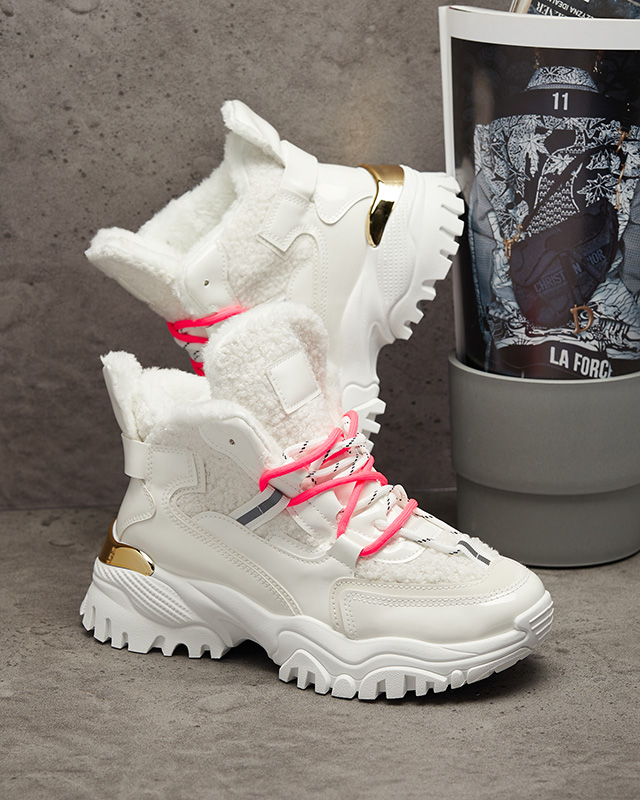 Бели дамски спортни обувки с кожа и неоново розови връзки Sagglo- Footwear