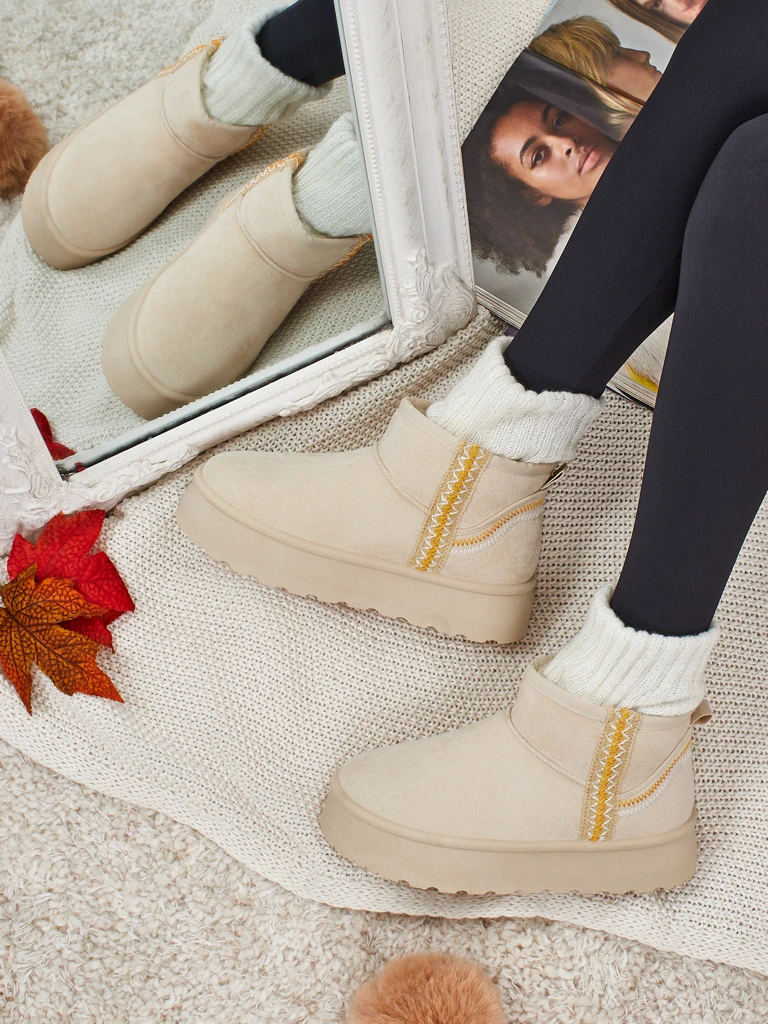 Къси дамски боти а'ла снегоходки Pravel