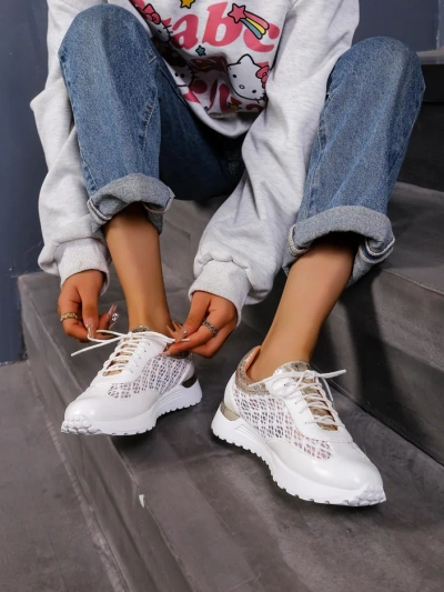 Royalfashion Перфорирани дамски маратонки Ellos