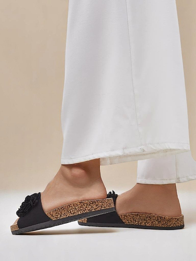 Royalfashion дамски чехли с флорални елементи Occes