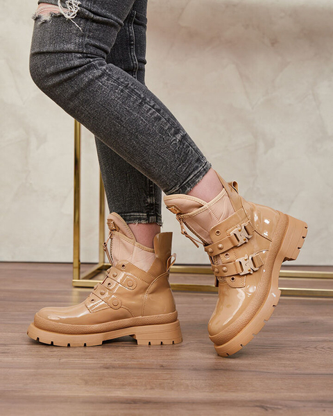 Royalfashion Светлокафяви дамски ботуши Hennobs