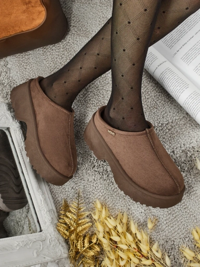 Къси дамски боти а'ла сноубутс с пухкава подплата Calindra