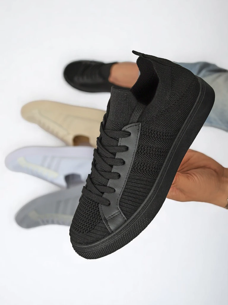 Дамски маратонки Livia Nero – черни кецове от плат и еко кожа на плоска подметка